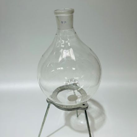 LAB GLASSWARE, Round Bottom Flask 2000mL - Pyrex France